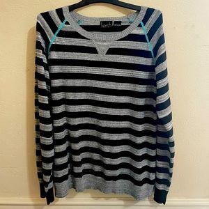 NWT Women’s XL Kersh Long Sleeve- Black and Gray Striped